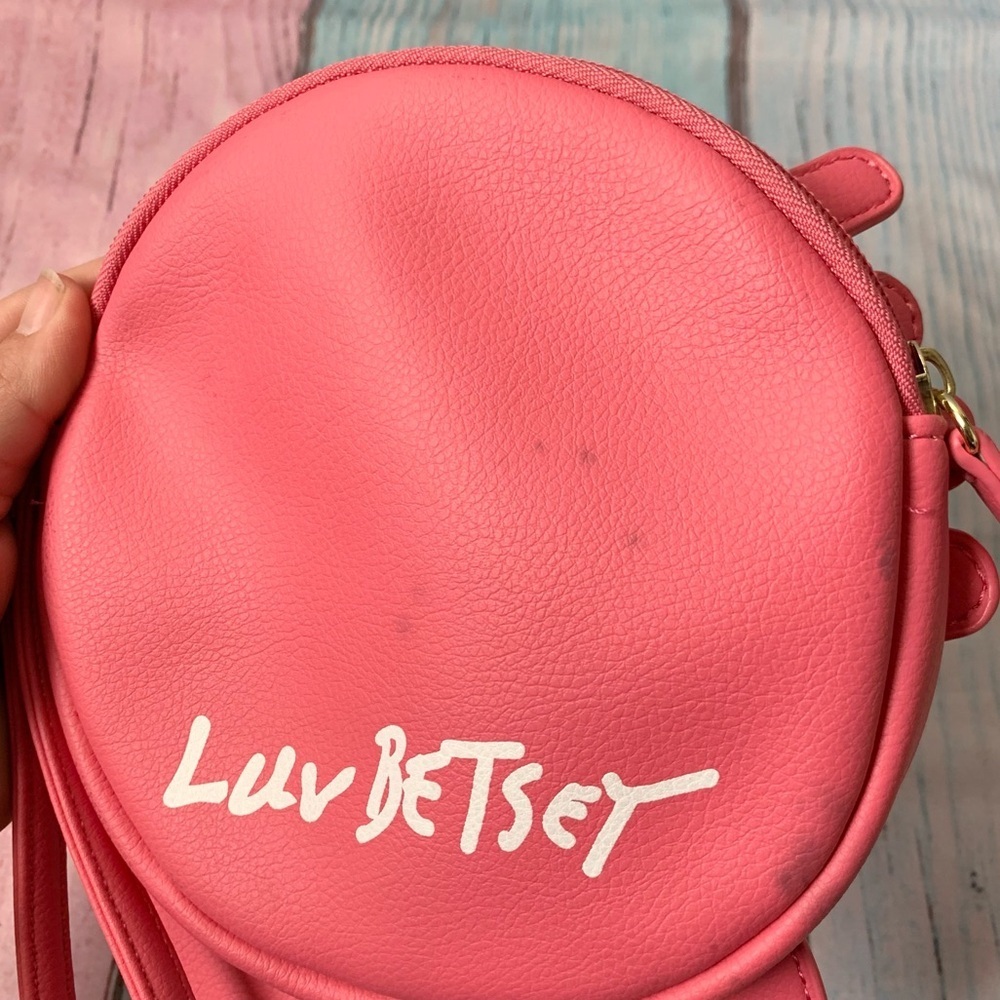 Charming Betsy Johnson Pink Crab Wristlet - Picture 6 of 7